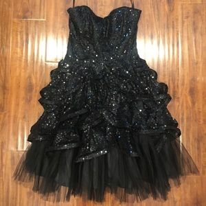 Unique Black Betsy Johnson Evening Dress